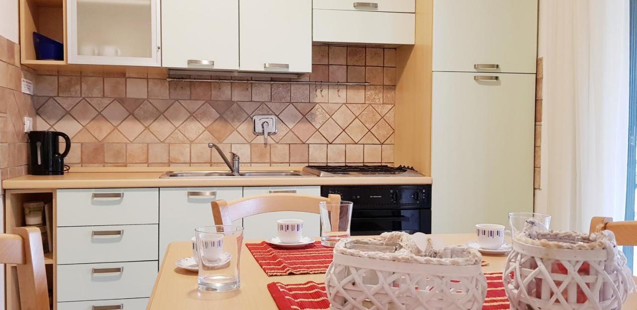 Pareja Apartments Orosei Luaran gambar