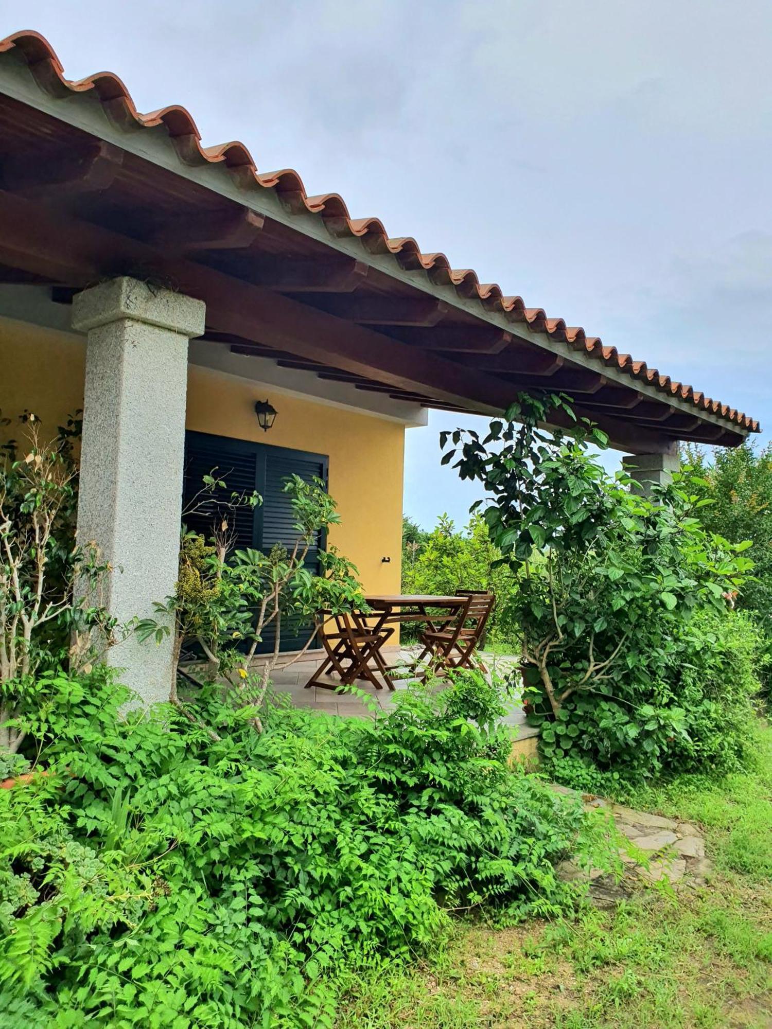 Pareja Apartments Orosei Bilik gambar